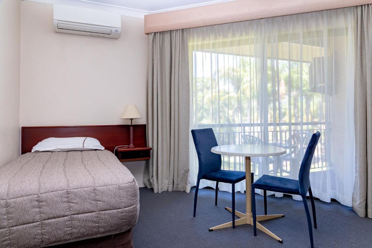 Charbonnier Motor Motel 3*